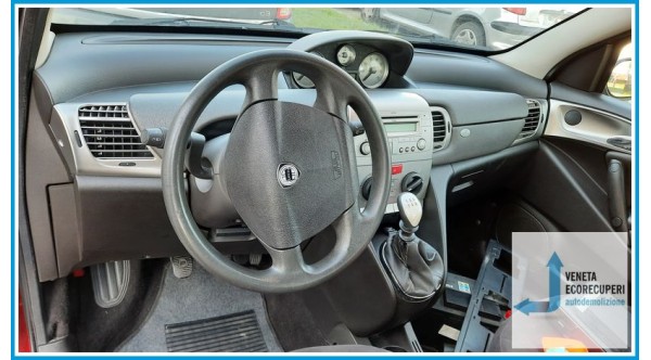 LANCIA YPSILON TE del 2007 parti usate e ricambi