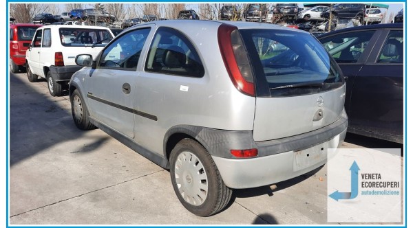 OPEL CORSA X01 del 2002 parti usate e ricambi - Tipo Motore Z12XE