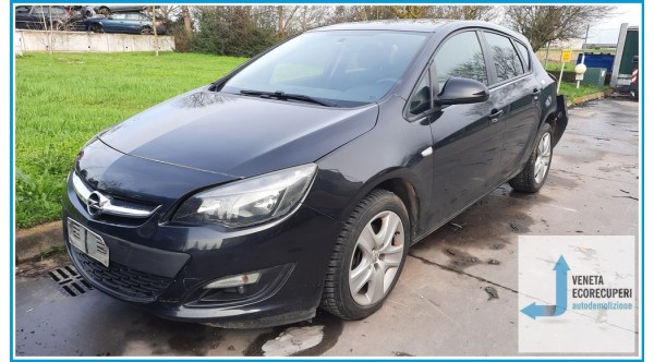 OPEL ASTRA P10 del 2014 parti usate e ricambi - Tipo Motore A17DTS