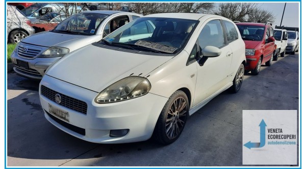 FIAT GRANDE PUNTO 2Y del 2008 parti usate e ricambi - Tipo Motore 199A3000