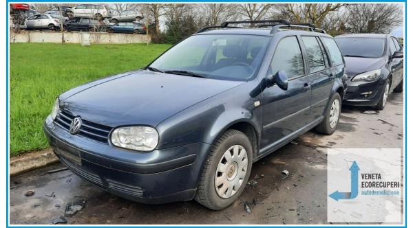 VOLKSWAGEN GOLF 1J del 2001 parti usate e ricambi - Tipo Motore AUS
