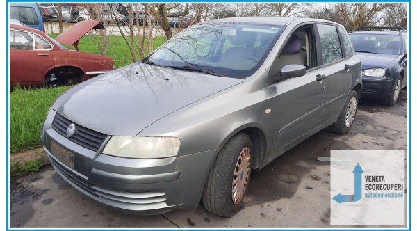 FIAT STILO 2V del 2004 parti usate e ricambi - Tipo Motore 182B6000