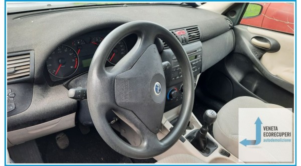 FIAT STILO 2V del 2004 parti usate e ricambi - Tipo Motore 182B6000