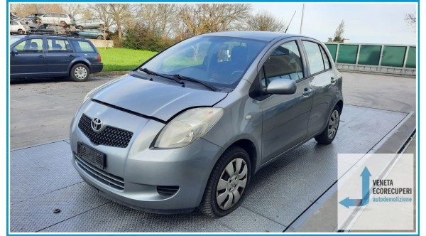 TOYOTA YARIS  del 2007 parti usate e ricambi - Tipo Motore 1KRFE