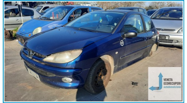 PEUGEOT 206  del 2000 parti usate e ricambi - Tipo Motore HFZ