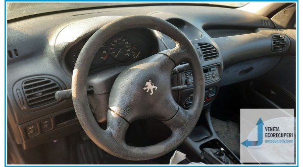 PEUGEOT 206  del 2000 parti usate e ricambi - Tipo Motore HFZ