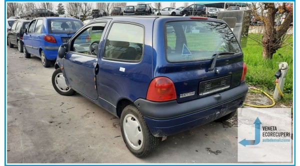 RENAULT TWINGO 1a Serie  del 1999 parti usate e ricambi - Tipo Motore D7FB7