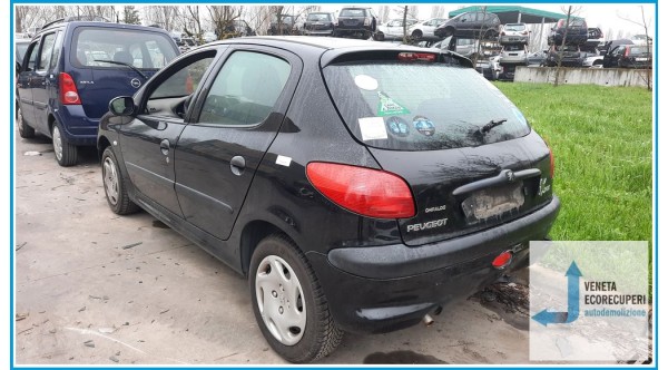PEUGEOT 206  del 2003 parti usate e ricambi - Tipo Motore HFX