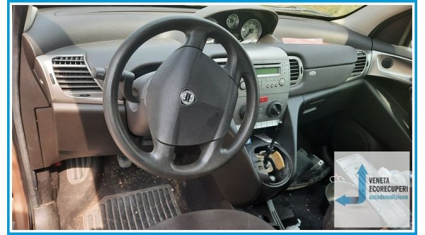 LANCIA YPSILON TE del 2007 parti usate e ricambi