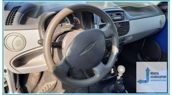 FIAT PUNTO 1N/1P del 2001 parti usate e ricambi - Tipo Motore 188A4000