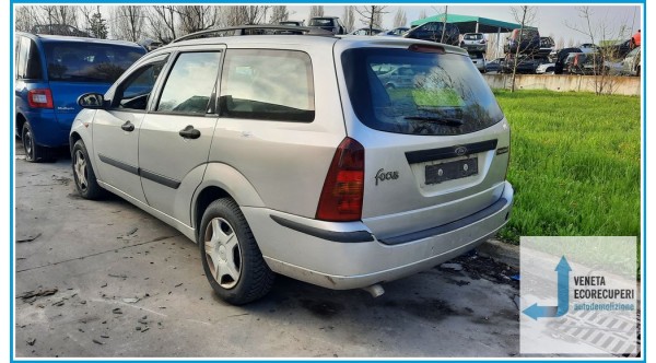 FORD FOCUS CAK del 2003 parti usate e ricambi - Tipo Motore FFDA