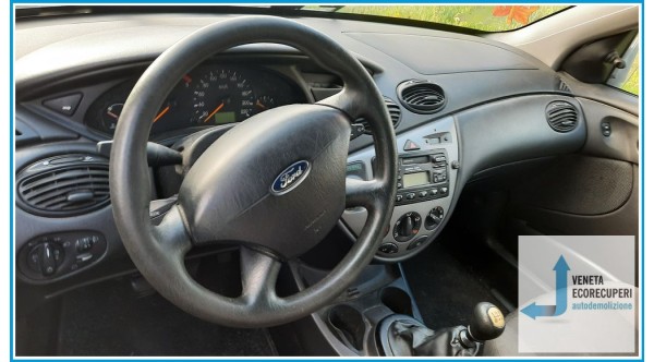 FORD FOCUS CAK del 2003 parti usate e ricambi - Tipo Motore FFDA