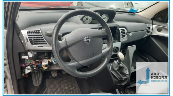 LANCIA YPSILON TE del 2008 parti usate e ricambi