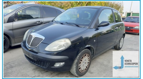 LANCIA YPSILON TE del 2006 parti usate e ricambi