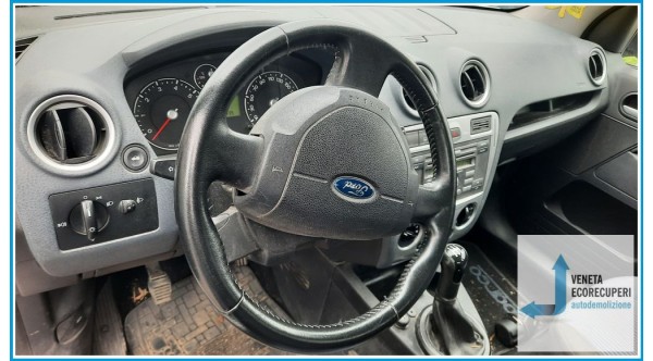 FORD FUSION CBK del 2006 parti usate e ricambi - Tipo Motore FXJA