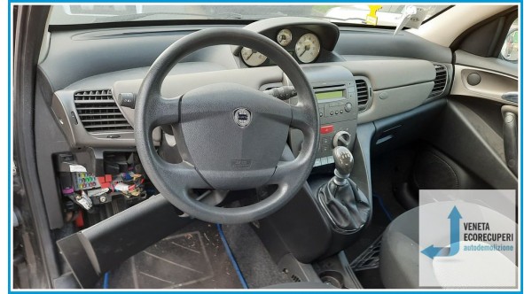 LANCIA YPSILON TE del 2006 parti usate e ricambi