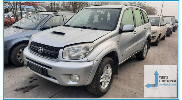 TOYOTA RAV 4 2a Serie  del 2005 parti usate e ricambi - Tipo Motore 1CDFTV