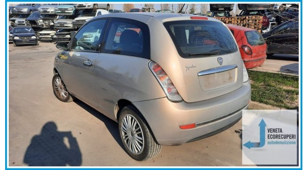 LANCIA YPSILON TE del 2008 parti usate e ricambi