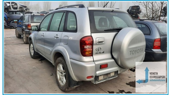 TOYOTA RAV 4 2a Serie  del 2005 parti usate e ricambi - Tipo Motore 1CDFTV