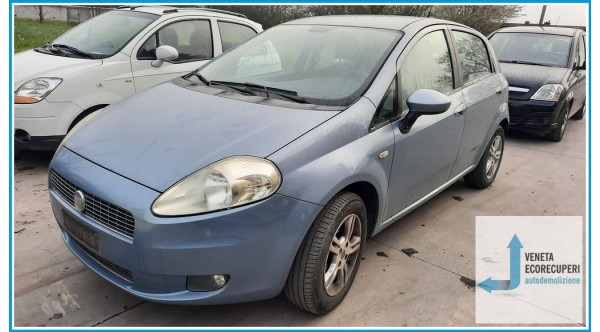 FIAT GRANDE PUNTO 4C del 2009 parti usate e ricambi - Tipo Motore 350A1000
