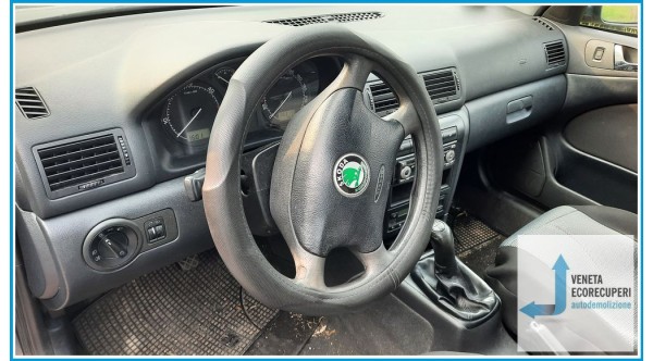 SKODA OCTAVIA 1U del 2004 parti usate e ricambi - Tipo Motore ALH