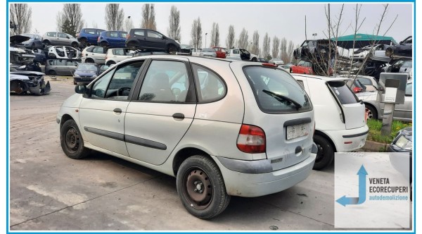 RENAULT SCENIC  del 2001 parti usate e ricambi - Tipo Motore K4MA7