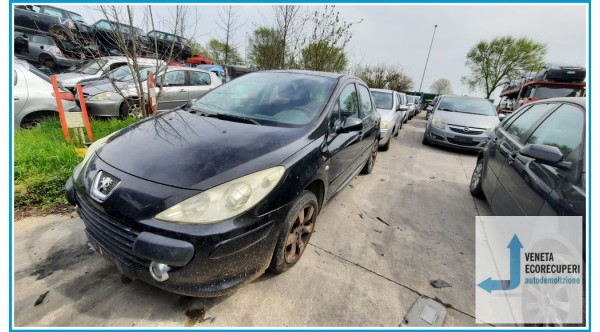 PEUGEOT 307  del 2006 parti usate e ricambi - Tipo Motore 9HZ