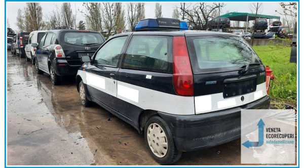 FIAT PUNTO 1a Serie  del 1997 parti usate e ricambi - Tipo Motore 176B2000