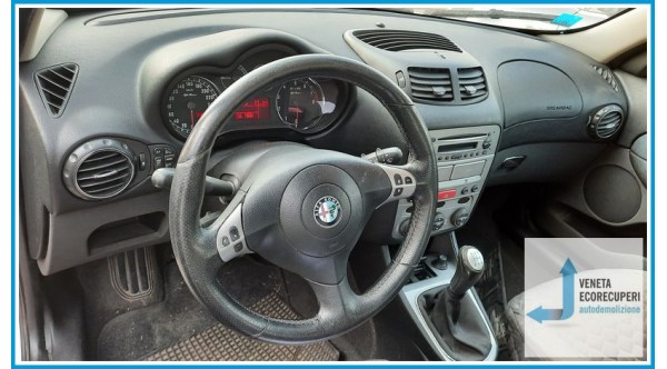 ALFA ROMEO 147 W8 del 2007 parti usate e ricambi