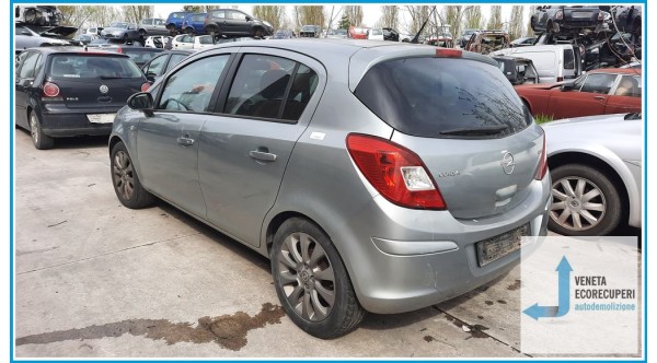 OPEL CORSA S07 del 2010 parti usate e ricambi - Tipo Motore Z12XEP