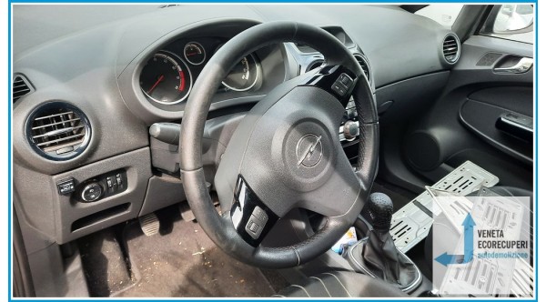 OPEL CORSA S07 del 2010 parti usate e ricambi - Tipo Motore Z12XEP