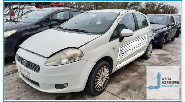 FIAT GRANDE PUNTO 4C del 2009 parti usate e ricambi - Tipo Motore 199A2000
