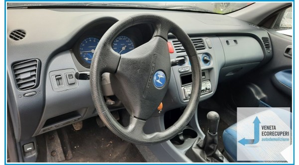 HONDA HR-V 1a Serie  del 2000 parti usate e ricambi - Tipo Motore D16W1