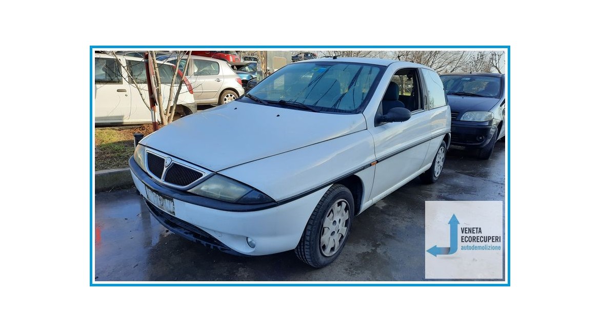 LANCIA Y  del 1998 parti usate e ricambi
