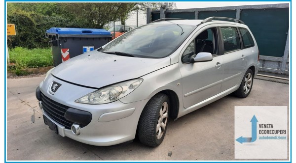 PEUGEOT 307  del 2005 parti usate e ricambi - Tipo Motore 9HX