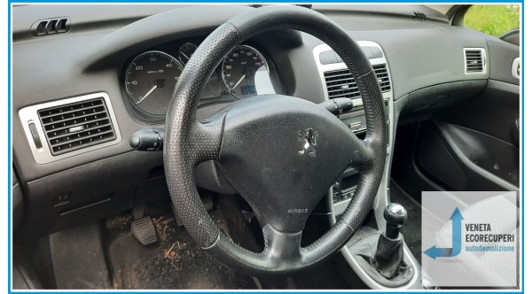 PEUGEOT 307  del 2005 parti usate e ricambi - Tipo Motore 9HX