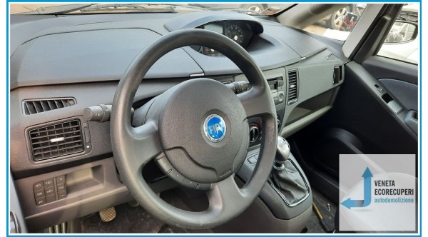 FIAT IDEA 4D/2S del 2006 parti usate e ricambi - Tipo Motore 843A1000