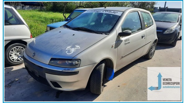 FIAT PUNTO 1N/1P del 2001 parti usate e ricambi - Tipo Motore 188A4000
