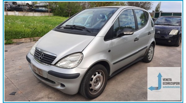 MERCEDES-BENZ Classe A W168 del 2003 parti usate e ricambi - Tipo Motore 668942