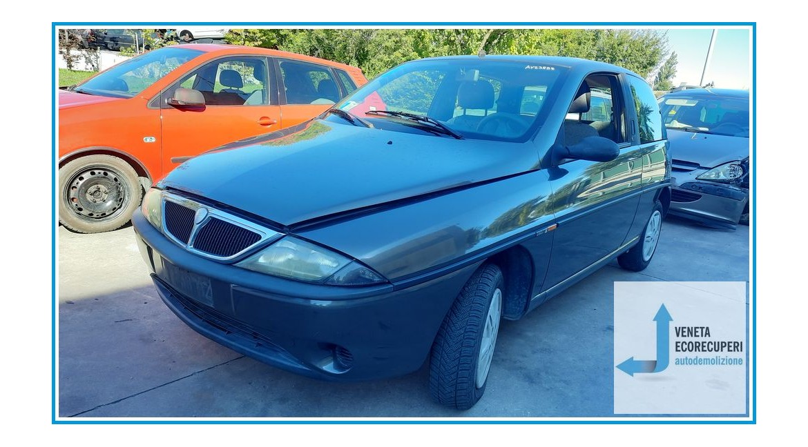 LANCIA Y  del 1998 parti usate e ricambi