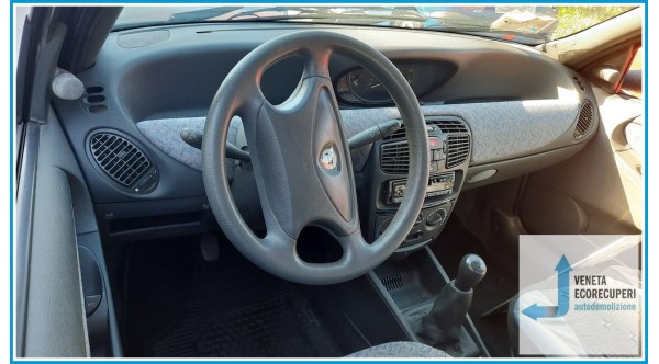 LANCIA Y  del 1998 parti usate e ricambi