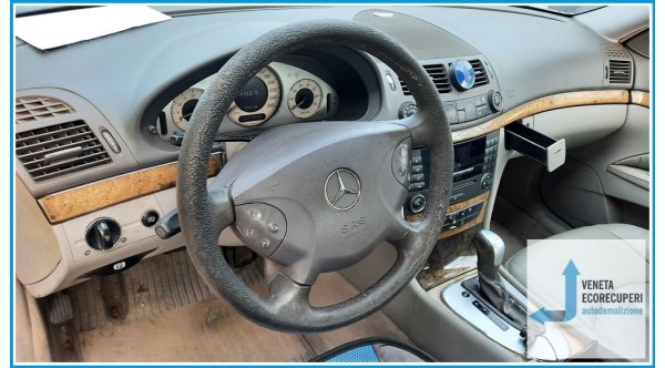MERCEDES-BENZ Classe E W/S211 del 2005 parti usate e ricambi - Tipo Motore 271941