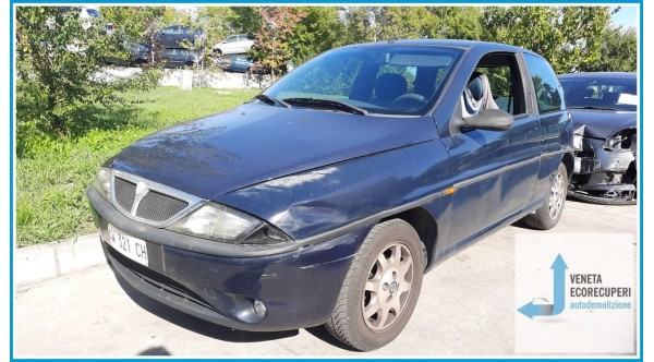 LANCIA Y  del 1998 parti usate e ricambi