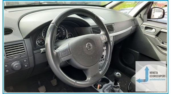 OPEL MERIVA X03 del 2004 parti usate e ricambi - Tipo Motore Z16XE