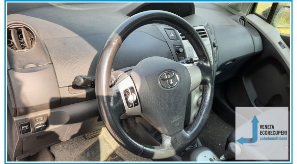TOYOTA YARIS  del 2007 parti usate e ricambi - Tipo Motore 2SZFE