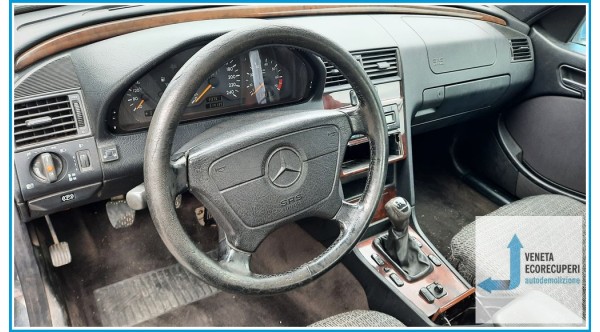 MERCEDES-BENZ Classe C W/S202 del 1997 parti usate e ricambi - Tipo Motore 111921
