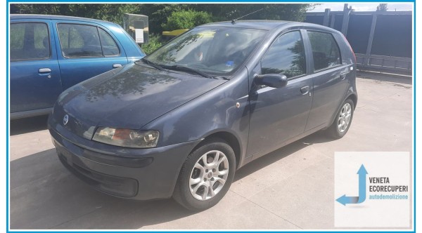 FIAT PUNTO 1N/1P del 2002 parti usate e ricambi - Tipo Motore 188A5000
