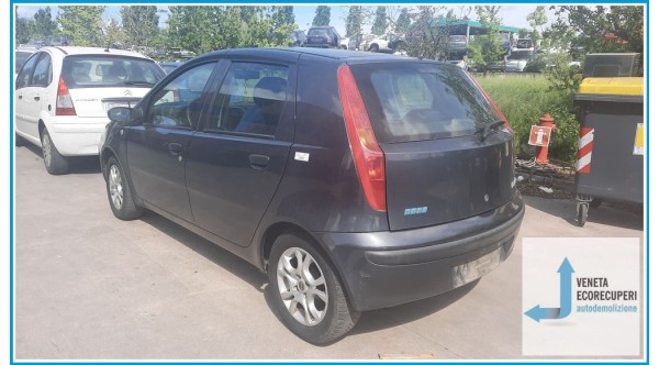 FIAT PUNTO 1N/1P del 2002 parti usate e ricambi - Tipo Motore 188A5000