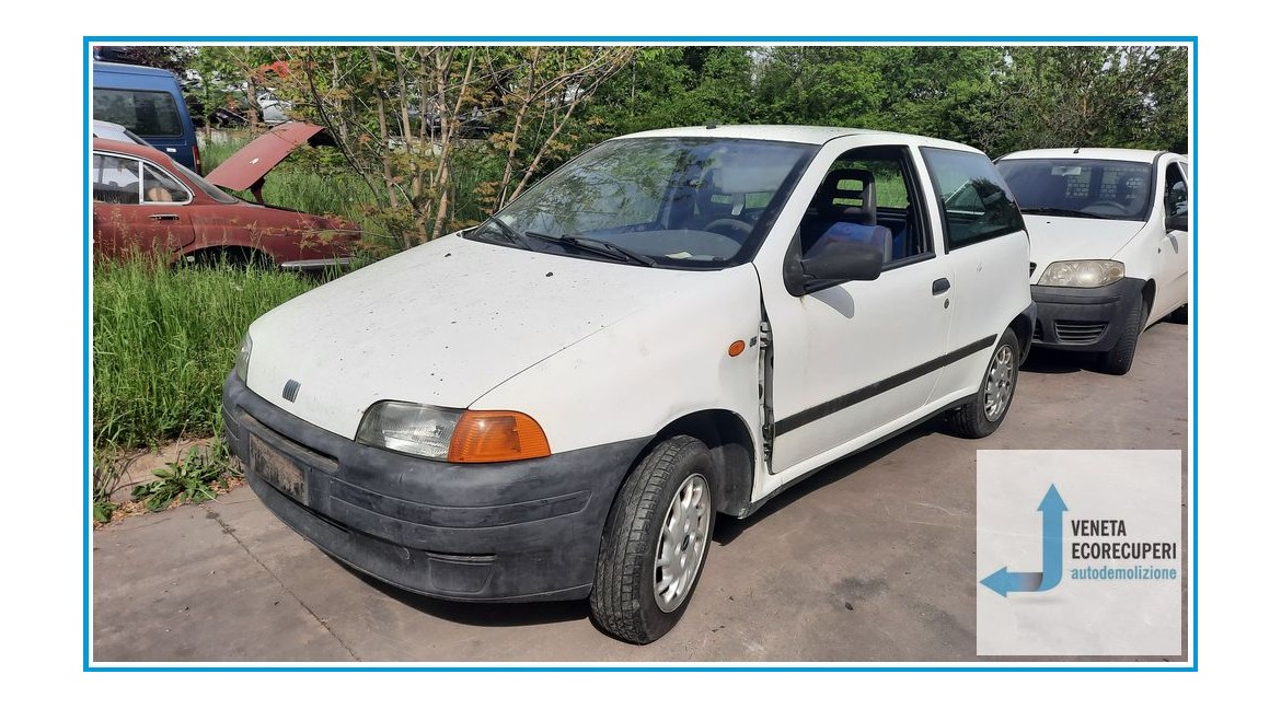 FIAT PUNTO 1a Serie  del 1999 parti usate e ricambi - Tipo Motore 176B2000