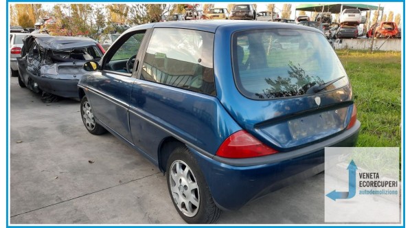 LANCIA Y  del 1998 parti usate e ricambi
